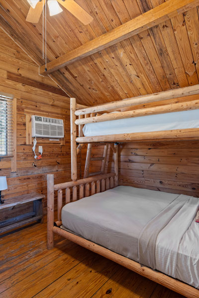 Glamping Bunkhouse Comfy bunkbeds